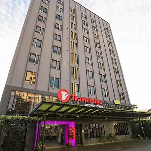 https://glow-penang.penanghotels.org